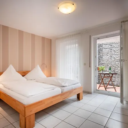 Appartement Weingut Josef Ehses à Traben-Trarbach Extérieur photo